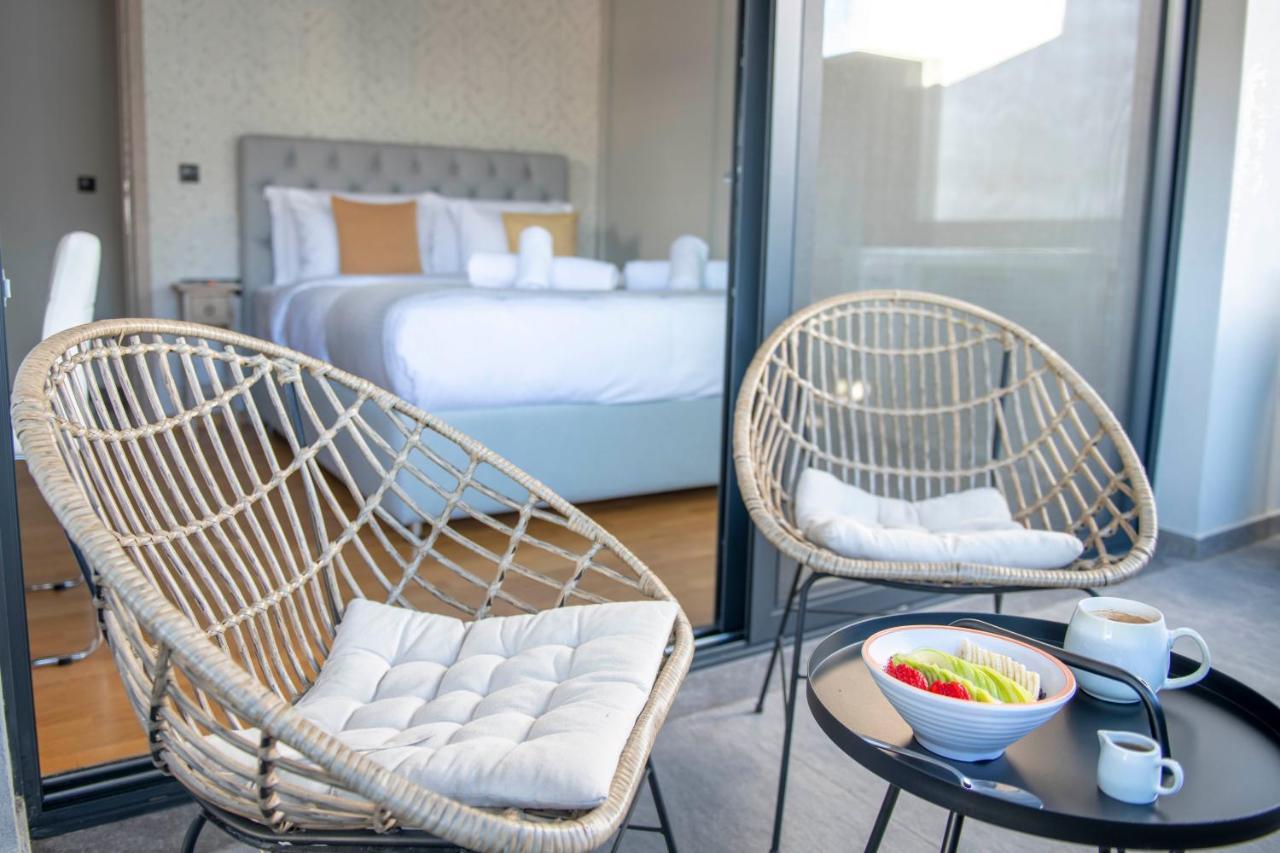 Appartamento Luxury Penthouse With Acropolis View And Jacuzzi Atene Esterno foto